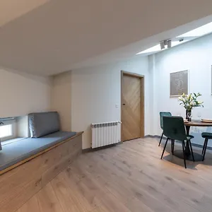  Apartament Milu Sebastiana